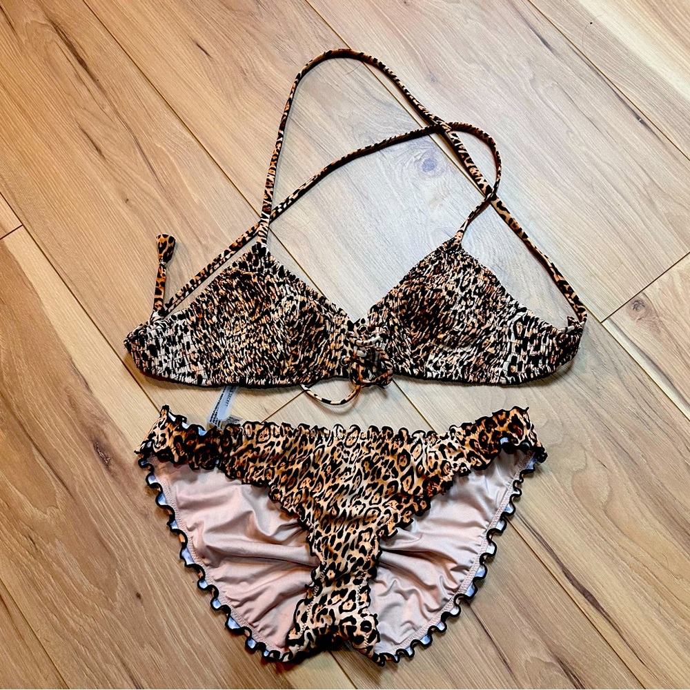 VS bikini